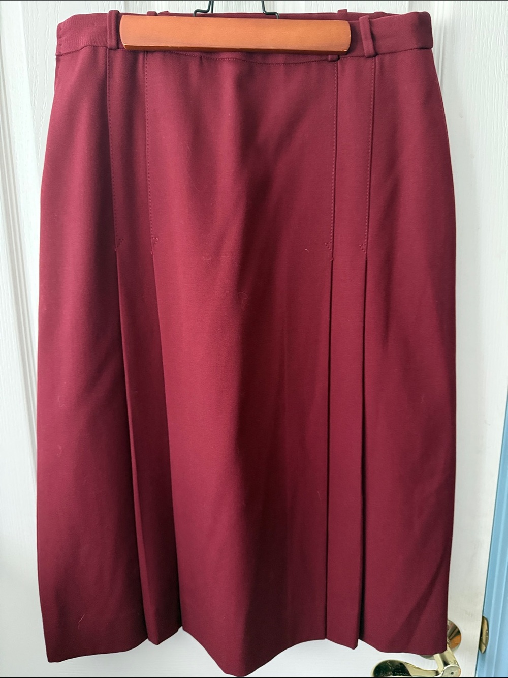Gucci Burgundy Midi Skirt with Subtle Pleat Detail